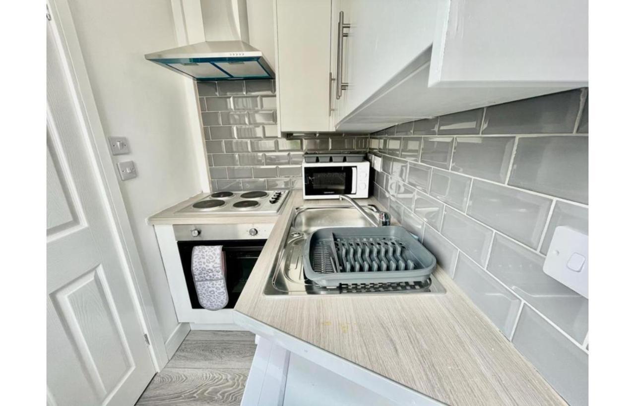 Cardiff City Centre Apartment- Penarth Road Exterior photo